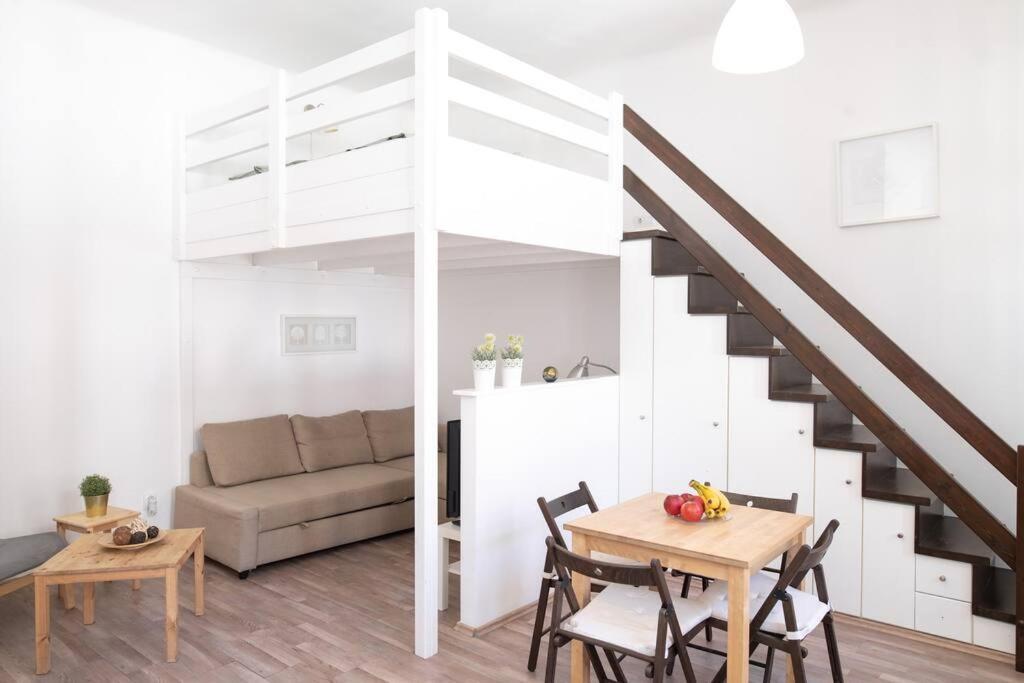 N28 Studio Next To Andrassy Boulevard. บูดาเปสต์ ภายนอก รูปภาพ