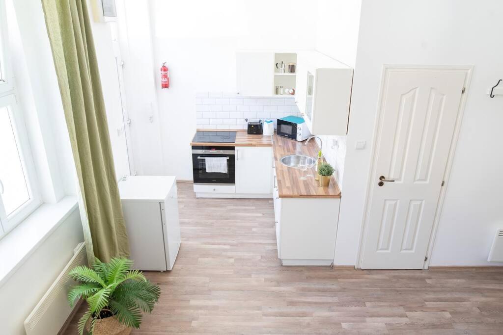 N28 Studio Next To Andrassy Boulevard. บูดาเปสต์ ภายนอก รูปภาพ
